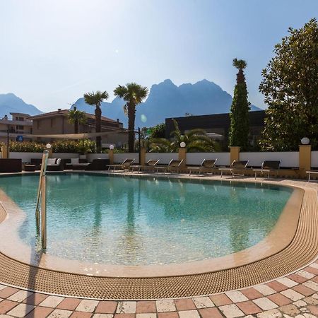 New Garden Hotel Torbole Sul Garda Exterior photo